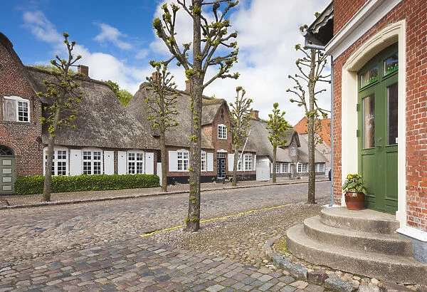 Denmark, Jutland, Mogeltonder, houses along Slotsgade Street