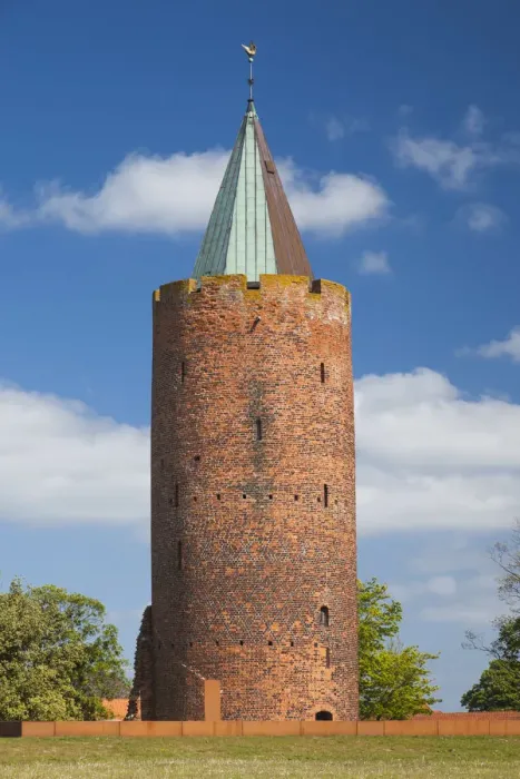 Framed Print : Denmark, Zealand, Vordingborg, Gasetarnet, Goose Tower, 14th century