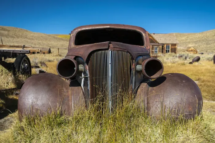 Framed Print : Deserted rusty metallic car at Bodie ghost town, Mono County, Sierra Nevada Framed Print : Deserted rusty metallic car at Bodie ghost town, Mono County, Sierra Nevada