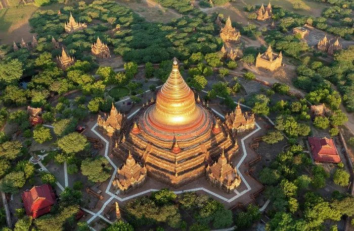 Framed Print : The Dhammayazika Pagoda, surrounded by other temples and pagodas, from a hoair balloon, Bagan (UNESCO World Heritage Site), Mandalay region, Myanmar (Burma), Asia Framed Print : The Dhammayazika Pagoda, surrounded by other temples and pagodas, from a hoair balloon, Bagan (UNESCO World Heritage Site), Mandalay region, Myanmar (Burma), Asia