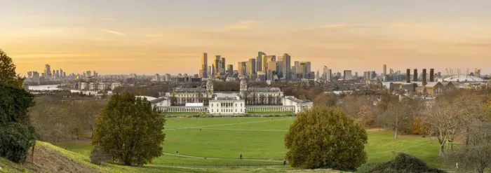 Framed Print : Docklands skyline from Greenwich Park, Greenwich, London, England, UK Framed Print : Docklands skyline from Greenwich Park, Greenwich, London, England, UK