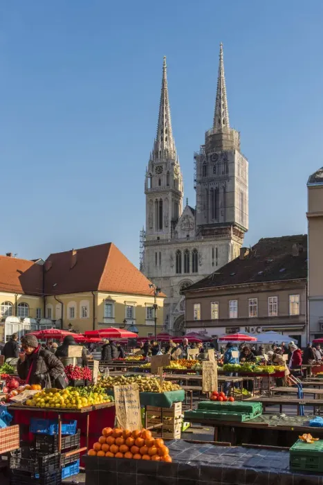 Framed Print : Dolac Market with Zagreb Cathedral in the background, Zagreb, Croatia Framed Print : Dolac Market with Zagreb Cathedral in the background, Zagreb, Croatia