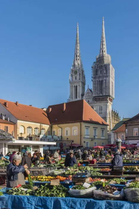 Framed Print : Dolac Market with Zagreb Cathedral in the background, Zagreb, Croatia Framed Print : Dolac Market with Zagreb Cathedral in the background, Zagreb, Croatia