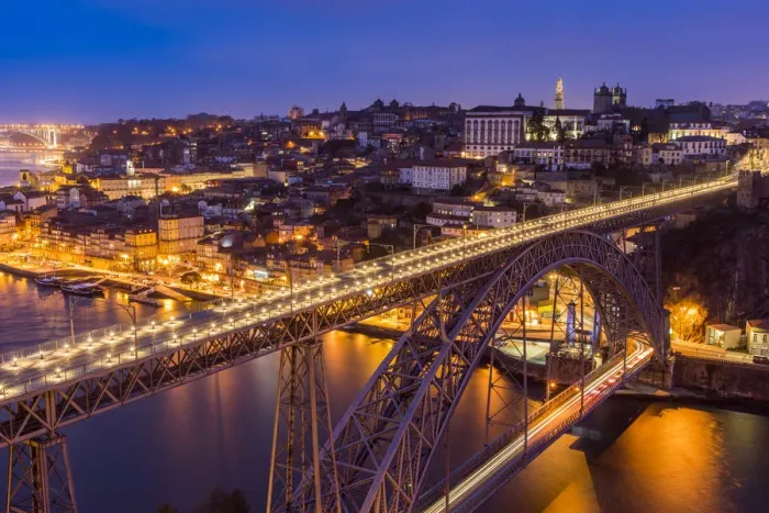 Framed Print : Dom Luis I bridge and city skyline at dusk, Porto, Portugal Framed Print : Dom Luis I bridge and city skyline at dusk, Porto, Portugal