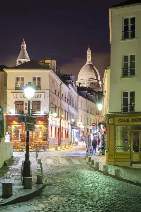 Framed Print : Dome of Sacre-Coeur Basilica over buildings in Montmartre at night, Paris, Ile-de-France, France