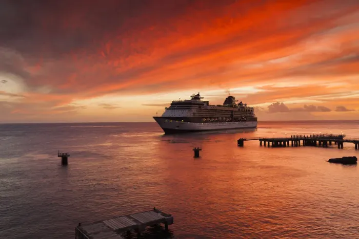 Framed Print : Dominica, Roseau, cruiseship Framed Print : Dominica, Roseau, cruiseship