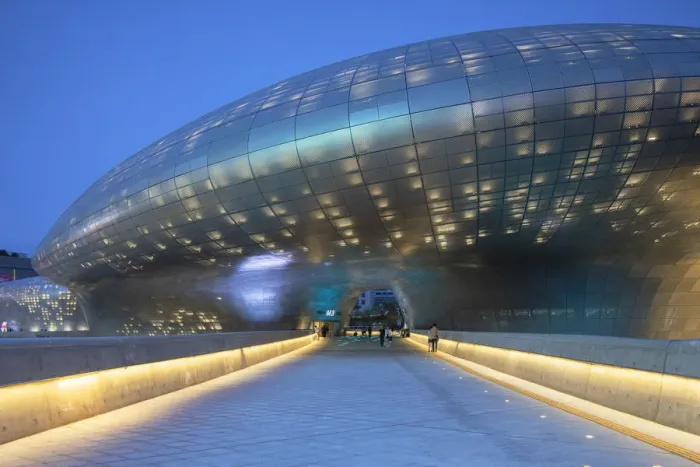 Framed Print : Dongdaemun Design Plaza at dusk, Seoul, South Korea Framed Print : Dongdaemun Design Plaza at dusk, Seoul, South Korea