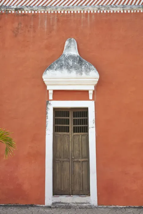 Framed Print : The front door of a colonial house on the Calzada de los Frailes, Valladolid, Yucatan, Mexico Framed Print : The front door of a colonial house on the Calzada de los Frailes, Valladolid, Yucatan, Mexico