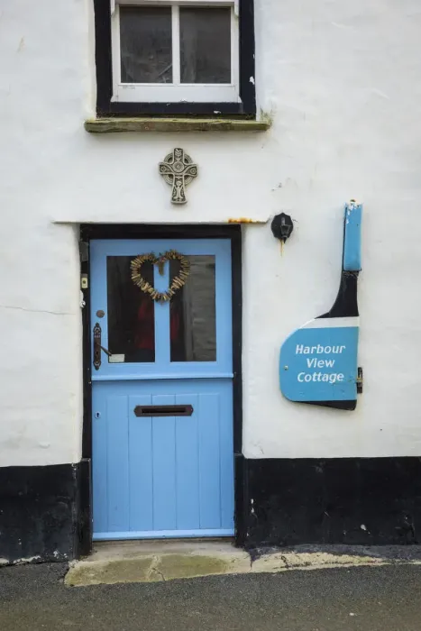 Framed Print : Door to old cottage, Polperro, Cornwall, England, UK Framed Print : Door to old cottage, Polperro, Cornwall, England, UK