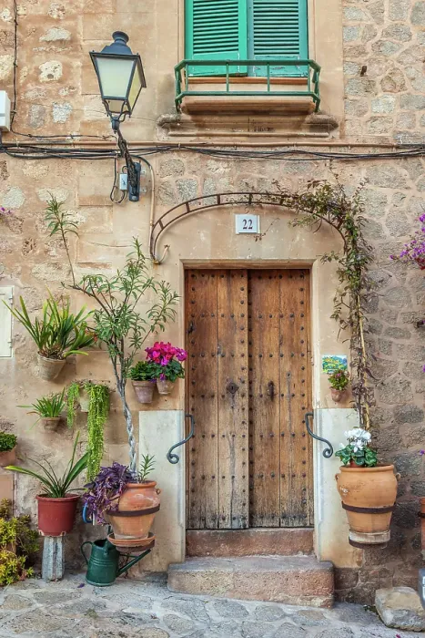 Framed Print : Door in the old town of Valldemossa, Mallorca, Balearic Islands, Spain Framed Print : Door in the old town of Valldemossa, Mallorca, Balearic Islands, Spain