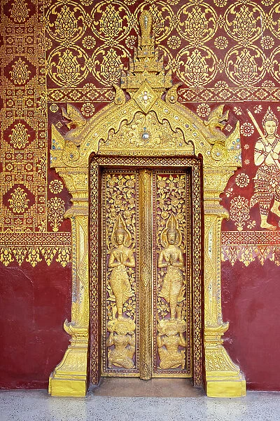 Door of Wat Xiengthong, Luang Prabang (ancient capital of Laos on the Mekong river), Laos