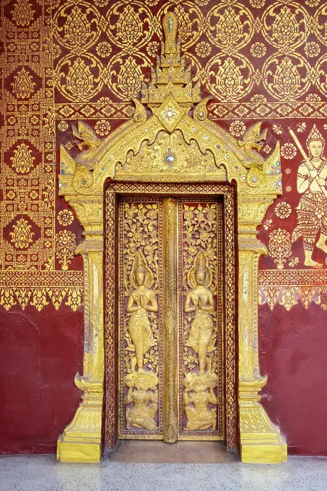 Framed Print : Door of Wat Xiengthong, Luang Prabang (ancient capital of Laos on the Mekong river), Laos