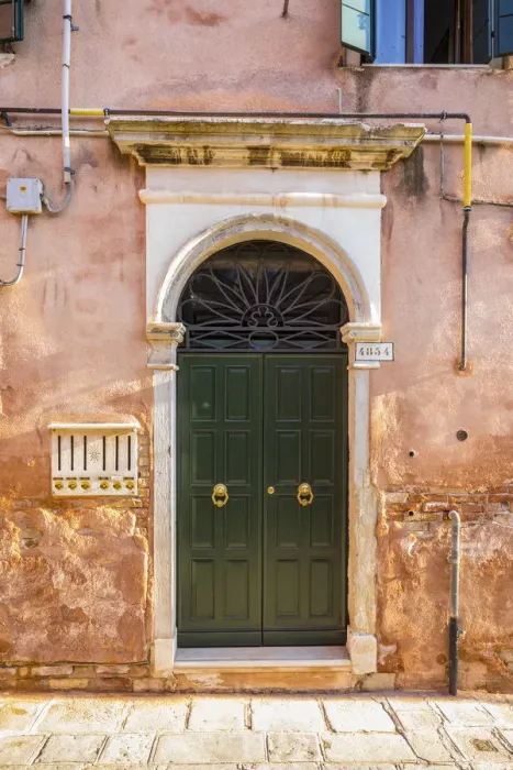 Framed Print : Doorway in Venice, Veneto, Italy Framed Print : Doorway in Venice, Veneto, Italy
