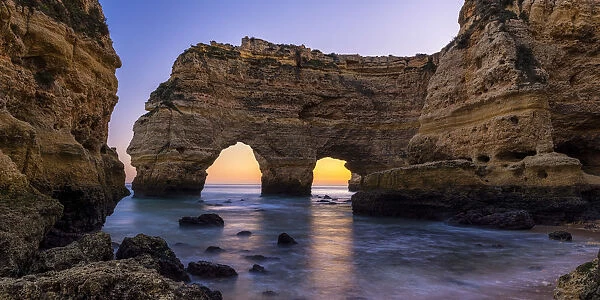 Double Arch, Praia de Marinha, Caramujeira, Lagoa, Algarve, Portugal