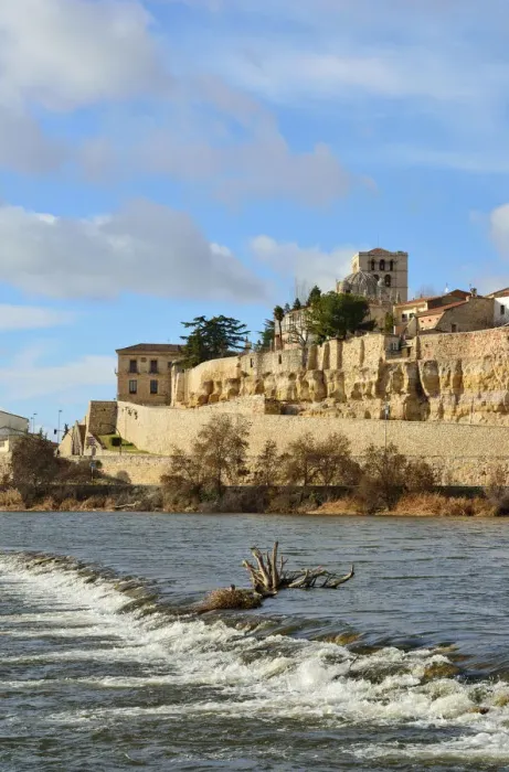 Framed Print : The Douro river and the Cathedral of Zamora. Castilla y Leon, Spain Framed Print : The Douro river and the Cathedral of Zamora. Castilla y Leon, Spain