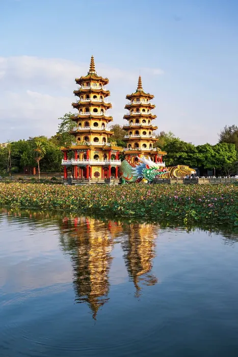 Framed Print : Dragon and Tiger Pagodas, Lotus Pond, Kaohsiung, Taiwan
