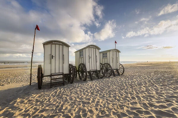 Dressing wagon at the bathing beach Weisze Dune, Norderney Island, East Frisian Islands, North Sea, Lower Saxony, Germany, Europe