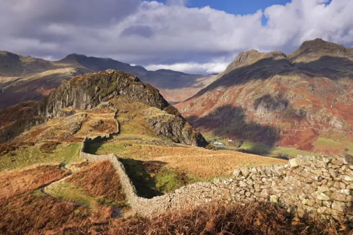 Framed Print : Drystone wall on Lingmoor Fell looking towards Side Pike and the Langdale Valley Framed Print : Drystone wall on Lingmoor Fell looking towards Side Pike and the Langdale Valley