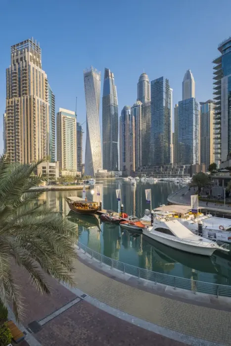 Framed Print : Dubai Marina, Dubai, United Arab Emirates