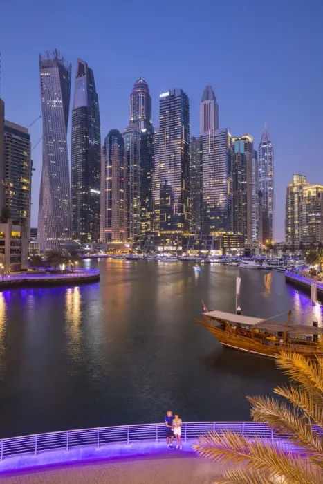 Framed Print : Dubai Marina, Dubai, United Arab Emirates