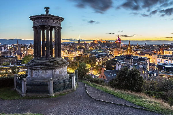 Dugald Stewart Monument on Carlton Hill overlooking Edinburgh Old Town, City of Edinburgh, Scotland, UK