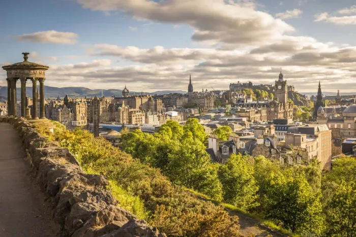 Framed Print : Dugald Stewart Monument on Carlton Hill overlooking Edinburgh Old Town, City of Edinburgh Framed Print : Dugald Stewart Monument on Carlton Hill overlooking Edinburgh Old Town, City of Edinburgh