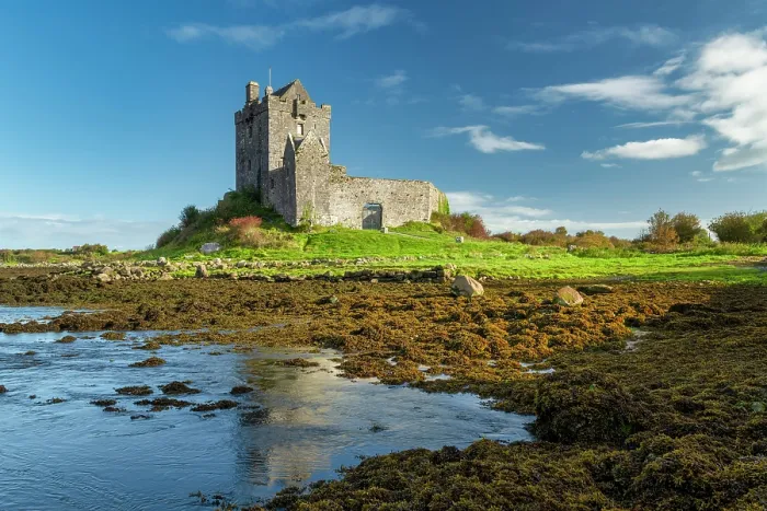 Framed Print : Dunguaire Castle, Kinvarra, Co. Galway, Ireland Framed Print : Dunguaire Castle, Kinvarra, Co. Galway, Ireland