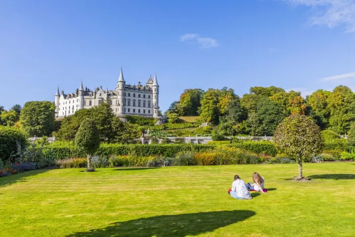 Framed Print : Dunrobin Castle, Golspie, Sutherland, Scotland, UK Framed Print : Dunrobin Castle, Golspie, Sutherland, Scotland, UK