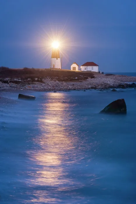 Framed Print : Dusk at Point Judith Lighthouse on Narragansett Bay, Point Judith, Rhode Island, USA Framed Print : Dusk at Point Judith Lighthouse on Narragansett Bay, Point Judith, Rhode Island, USA