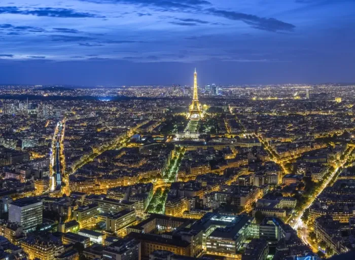 Framed Print : Dusk view over Eiffel Tower & Paris, France Framed Print : Dusk view over Eiffel Tower & Paris, France