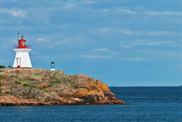 Framed Print : East Lighthouse at Red Rock Point on Georgian Bay in Killarney, Ontario, Canada