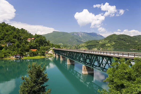 Eastern Europe, Balkans, Bosnia and Herzegovina, Lake Jablanicko near Sarajevo