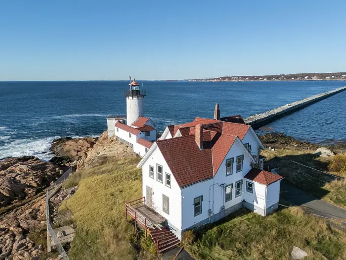Framed Print : Eastern Point Lighthouse, Gloucester, Cape Ann, Massachusetts, New England, USA Framed Print : Eastern Point Lighthouse, Gloucester, Cape Ann, Massachusetts, New England, USA