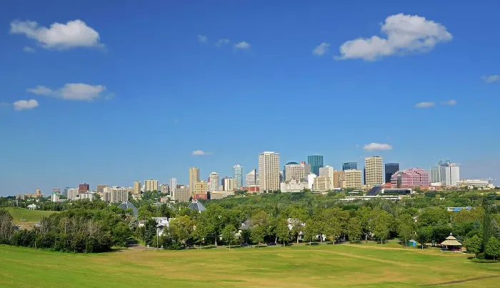 Framed Print : Edmonton skyline looking westerly, northwesterly Edmonton, Alberta, Canada Framed Print : Edmonton skyline looking westerly, northwesterly Edmonton, Alberta, Canada
