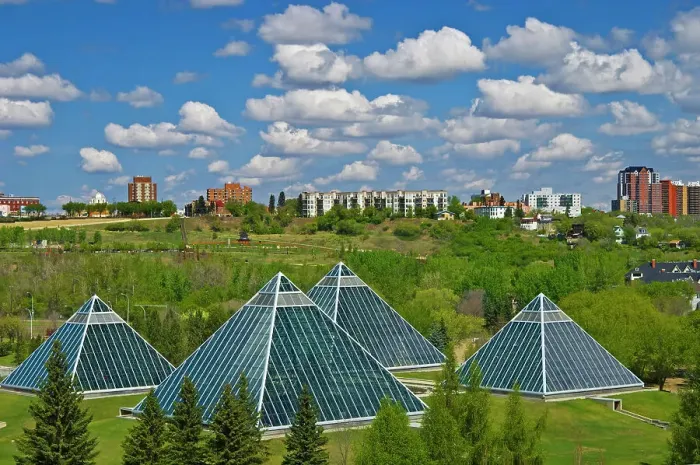 Framed Print : Edmonton skyline with Muttart Conservatory in foreground Edmonton, Alberta, Canada Framed Print : Edmonton skyline with Muttart Conservatory in foreground Edmonton, Alberta, Canada