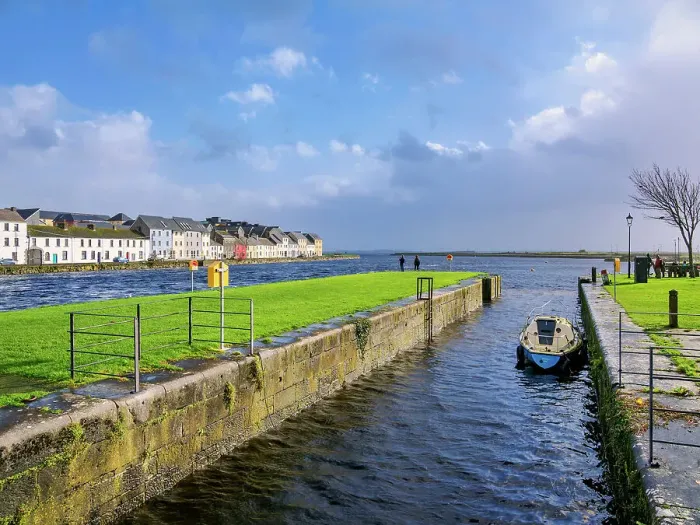 Framed Print : Eglinton Canal Sea Lock, Galway, County Galway, Ireland Framed Print : Eglinton Canal Sea Lock, Galway, County Galway, Ireland