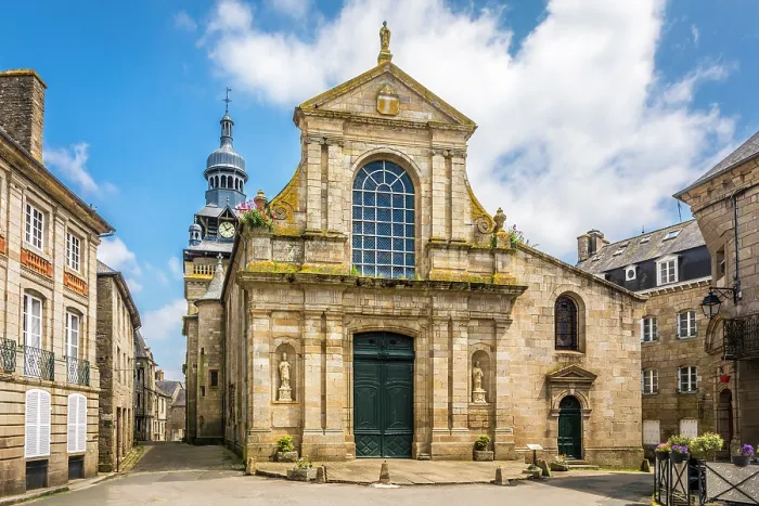 Framed Print : Eglise St. Mathurin in the old town of Moncontour, Cotes-d'Armor, Brittany, France Framed Print : Eglise St. Mathurin in the old town of Moncontour, Cotes-d'Armor, Brittany, France