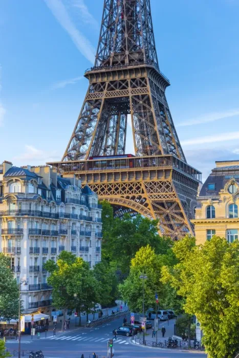 Framed Print : Eiffel Tower, Paris, France Framed Print : Eiffel Tower, Paris, France