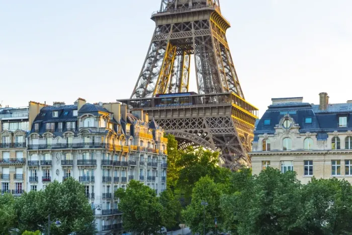 Framed Print : Eiffel Tower, Paris, France Framed Print : Eiffel Tower, Paris, France