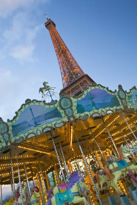 Framed Print : Eiffel Tower, Paris, France Framed Print : Eiffel Tower, Paris, France