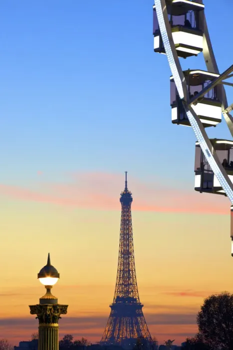 Framed Print : Eiffel Tower From Place De La Concorde With Big Wheel In Foreground, Paris, France Framed Print : Eiffel Tower From Place De La Concorde With Big Wheel In Foreground, Paris, France