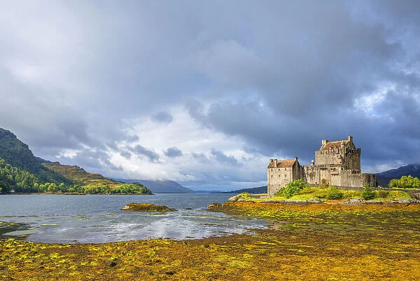 Eilean Donan Castle, Dornie, Loch Duich, Highlands, Scotland, Great Britain