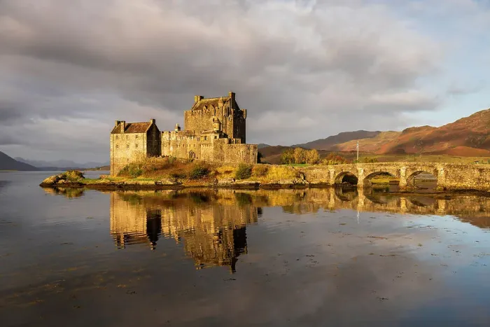 Framed Print : Eilean Donan Castle, Loch Duich, Dornie, Highlands, Scotland, UK Framed Print : Eilean Donan Castle, Loch Duich, Dornie, Highlands, Scotland, UK