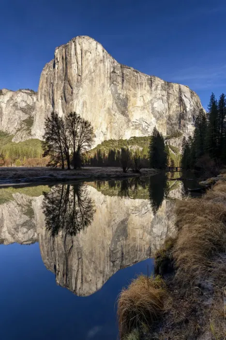 Framed Print : El Capitan Reflecting in Merced River, Yosemite National Park, California, USA Framed Print : El Capitan Reflecting in Merced River, Yosemite National Park, California, USA