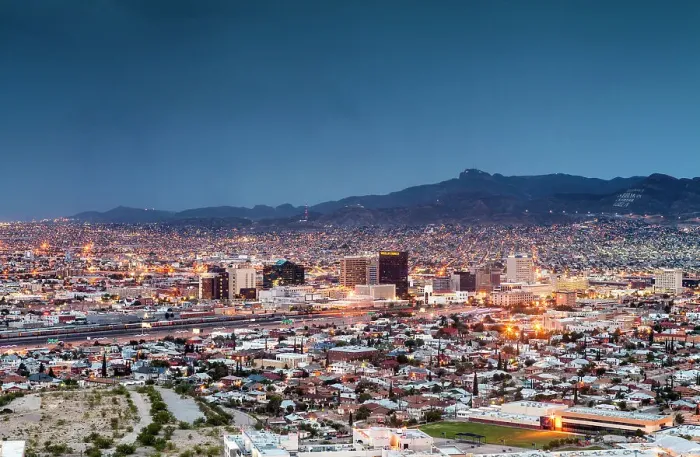 Framed Print : El Paso City Skyline, Texas, USA Framed Print : El Paso City Skyline, Texas, USA