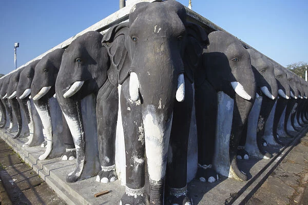 Elephant statues at Ruvanvelisaya Dagoba, Anuradhapura, (UNESCO World Heritage Site)