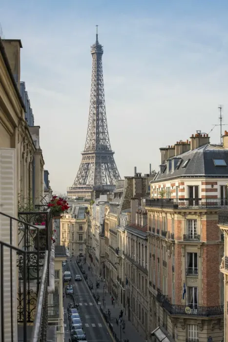 Framed Print : Elevated street view with Eiffel Tower in the background, Paris, France Framed Print : Elevated street view with Eiffel Tower in the background, Paris, France