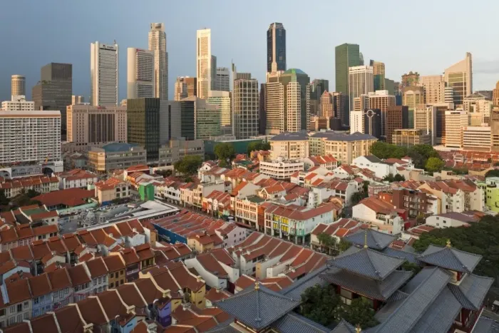 Framed Print : Elevated view over Chinatown, the new Buddha Tooth Relic temple and modern city skyline
