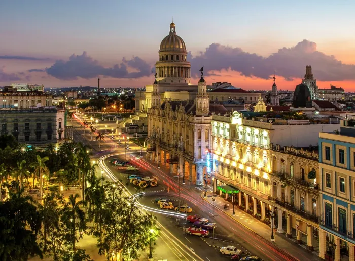 Framed Print : Elevated view at dusk towards the Capitol Building (Capitolio), Havana (La Habana), Cuba Framed Print : Elevated view at dusk towards the Capitol Building (Capitolio), Havana (La Habana), Cuba