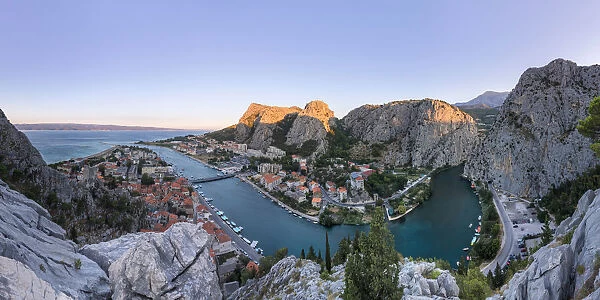 Elevated view of Omis and the Cetina river canyon, Dalmatia, Adriatic Coast, Croatia